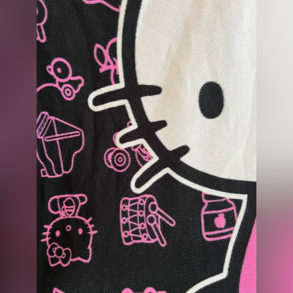 Hello Kitty blanket - Picture 5 of 6